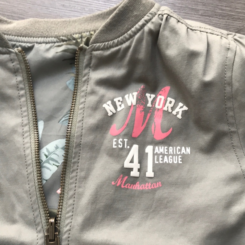Girl’s jacket - Picture 2 of 5